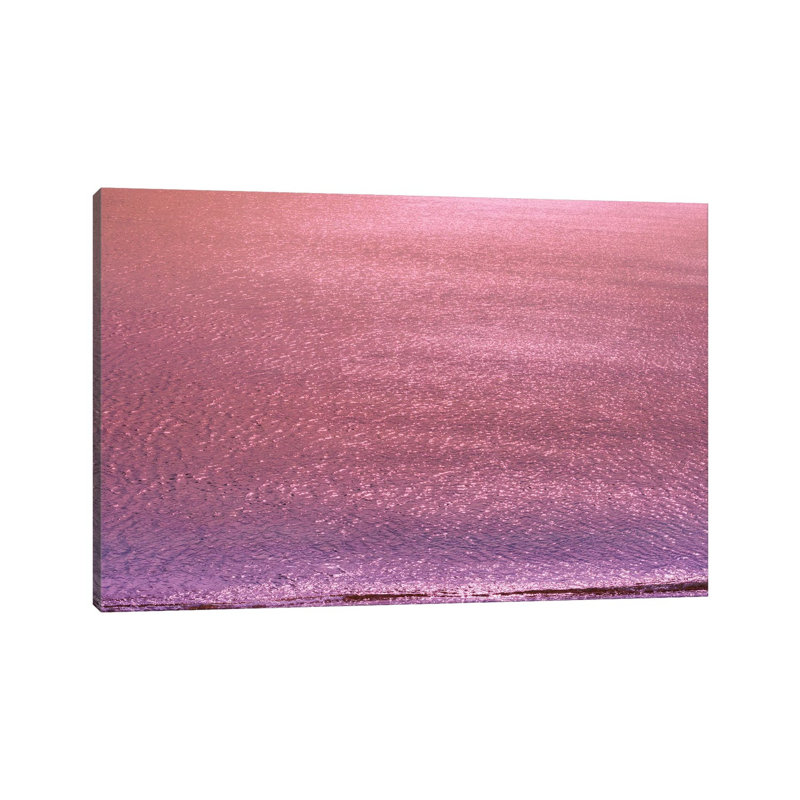 «Metallic Ocean with Iridescent Wave» par Beli - photographie sur toile tendue, H 12 po x l 18 po x 1,5 po