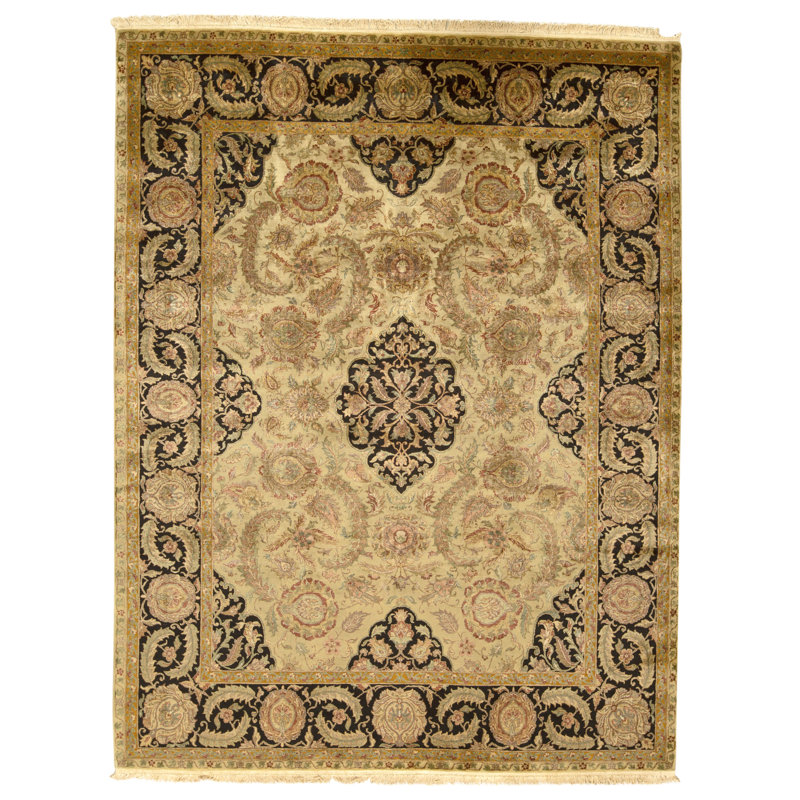 High-Quality Hand-Knotted Cream And Black Area Rug