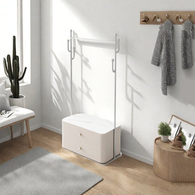 Armoire en bois de pin massif avec tiroirs