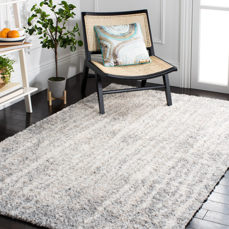 Tapis gris / ivoire à motif abstrait Mena, Rectangle 4 pi 5 po x 6 pi 5 po