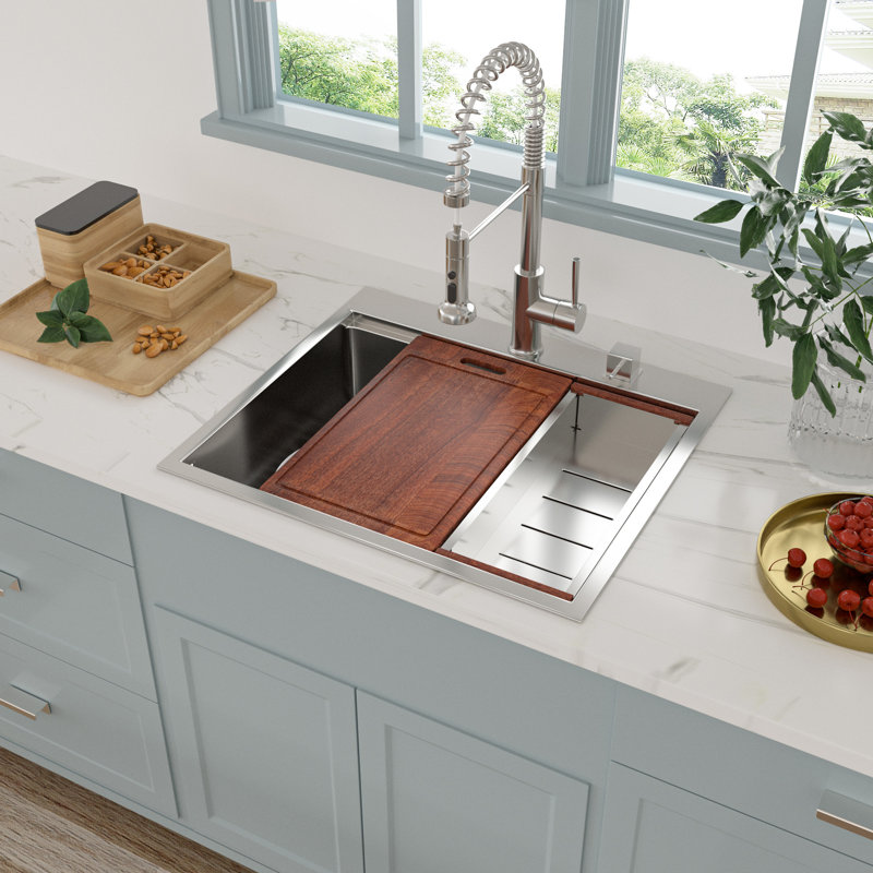 Évier de cuisine à cuve simple en acier inoxydable 304 de calibre 16 avec l 25 po x P 22 po avec planche à découper et passoire