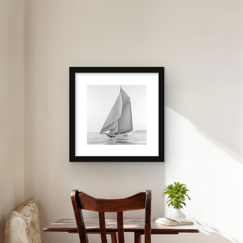 Voilier rétro - reproduction encadrée hyperréaliste pour la décoration, H 16 po x l 16 po