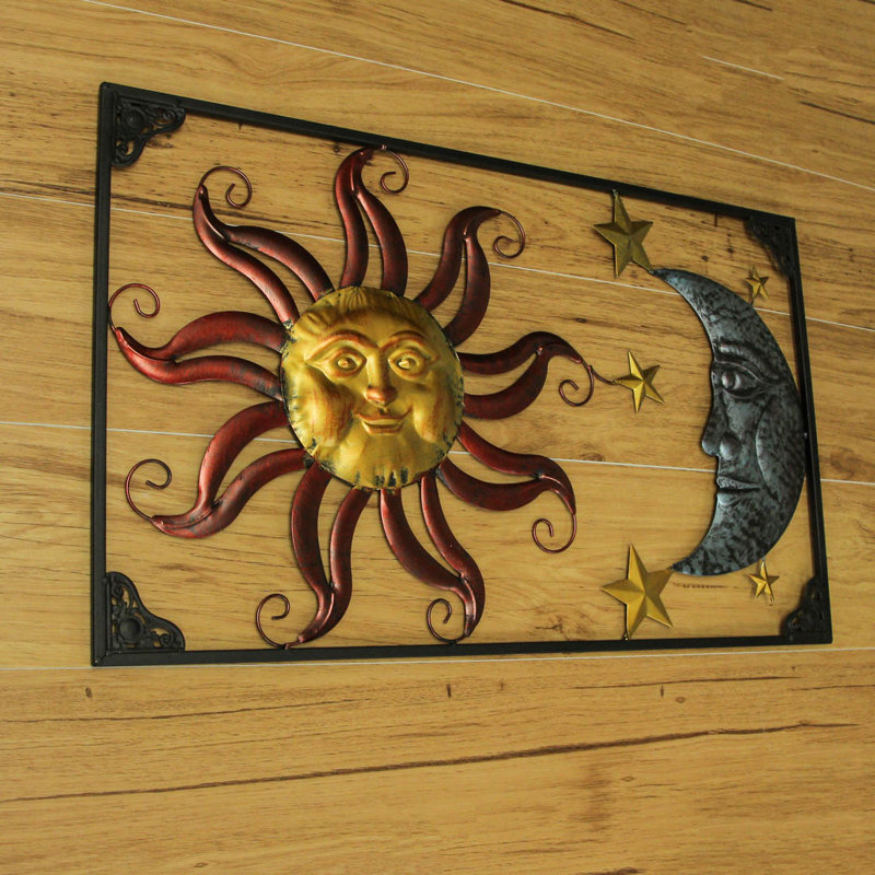 Sculpture murale tricolore bronze, or et cuivre en métal intérieur / extérieur soleil céleste, lune et étoiles - L 30 po x H 18,25 po x l 0,38 po