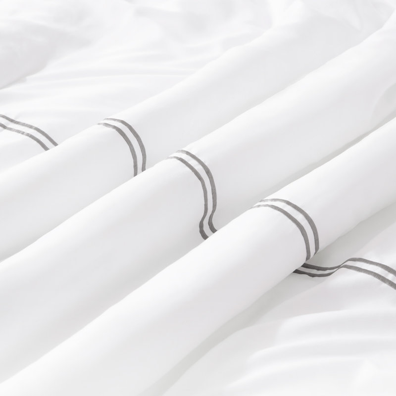 Comforter Set, King Comforter + 2 King Shams, White/Silver Striped