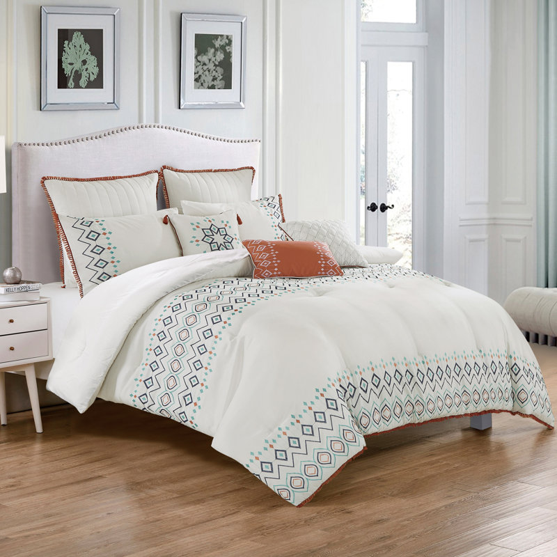 Lagan Channel Geometric Shapes Comforter, King Comforter + 7 Additional pieces