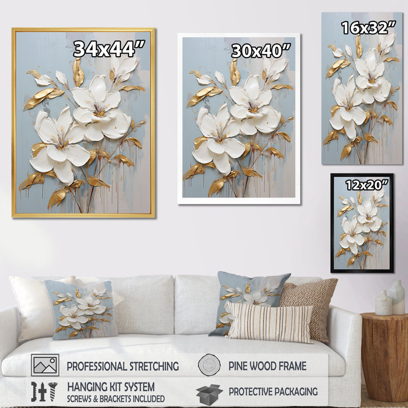 Minimalisme blanc et doré Magnolias Florescence - reproduction sur toile, Cadre flottant doré, H 32 po x l 24 po x P 1 po