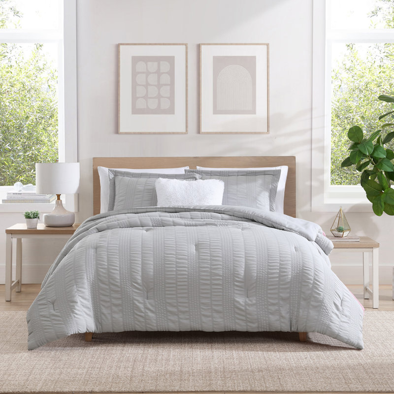 Ensemble d'édredon en tissu de polyester doux à motif seersucker rayé 2-3 pièces Cedar Court Morgan, Gris argenté