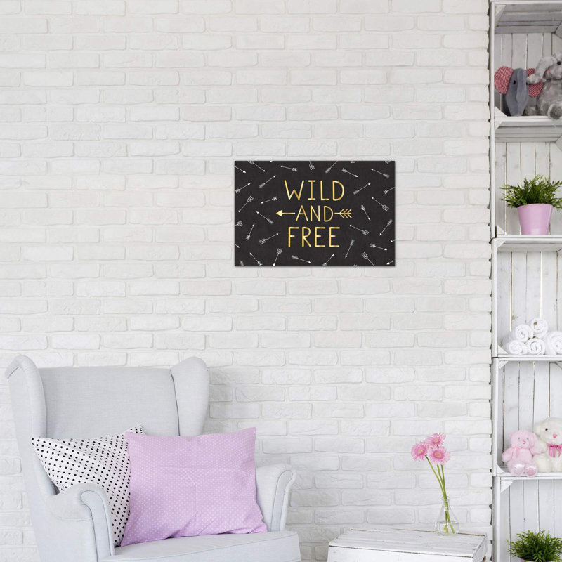 «Wild and Free» par Gail Veillette - impression d'art textuel, H 32 po x l 48 po x 1,5 po, Toile tendue, Pas de tapis