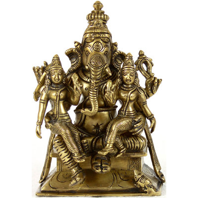 Shri Ganesha avec Buddhi et Siddhi