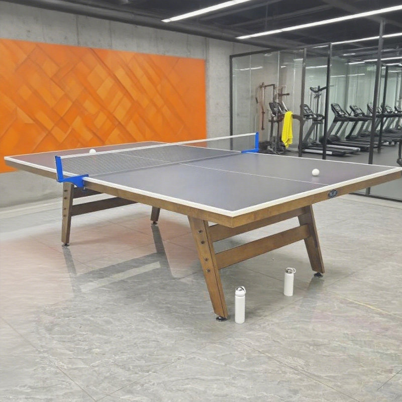 Gris + blanc + brun + table de ping-pong en bois manufacturé