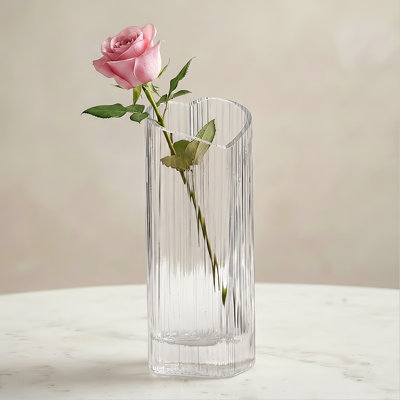  Vase Elara