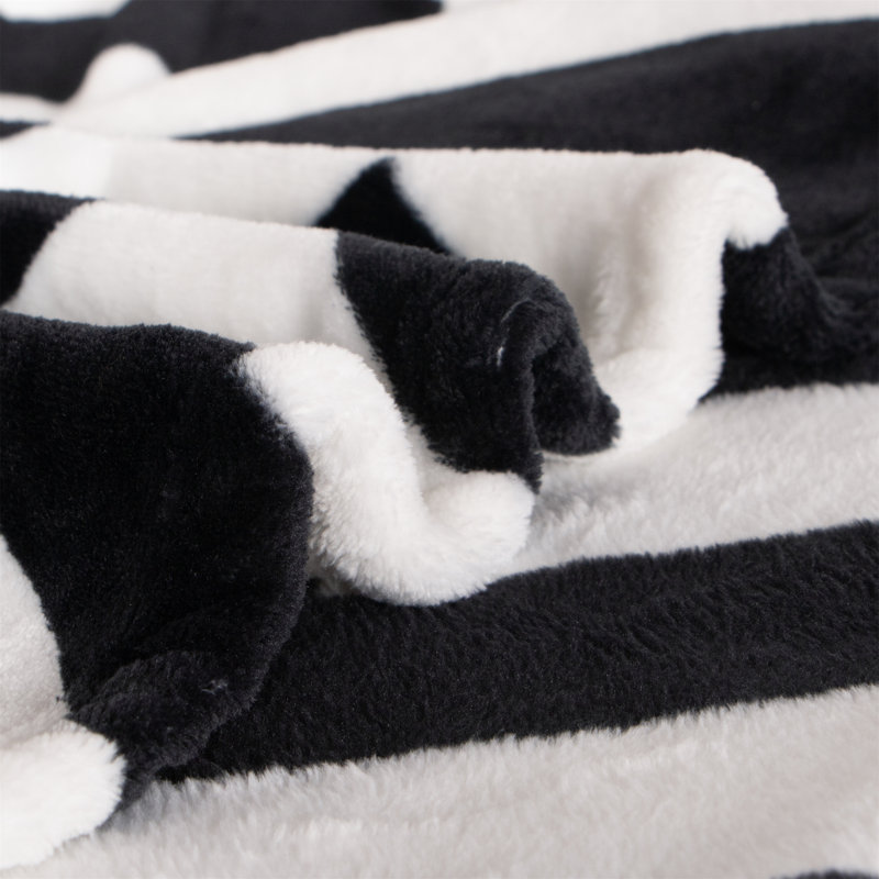 Couverture en flanelle super douce, Chevron noir / blanc, Très grand lit