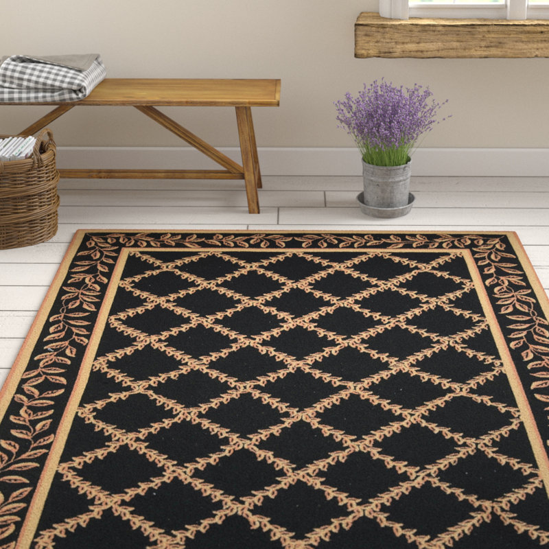 Jonsson Hand Hooked Wool Pile Floral Rug, Rectangle 9' x 12'