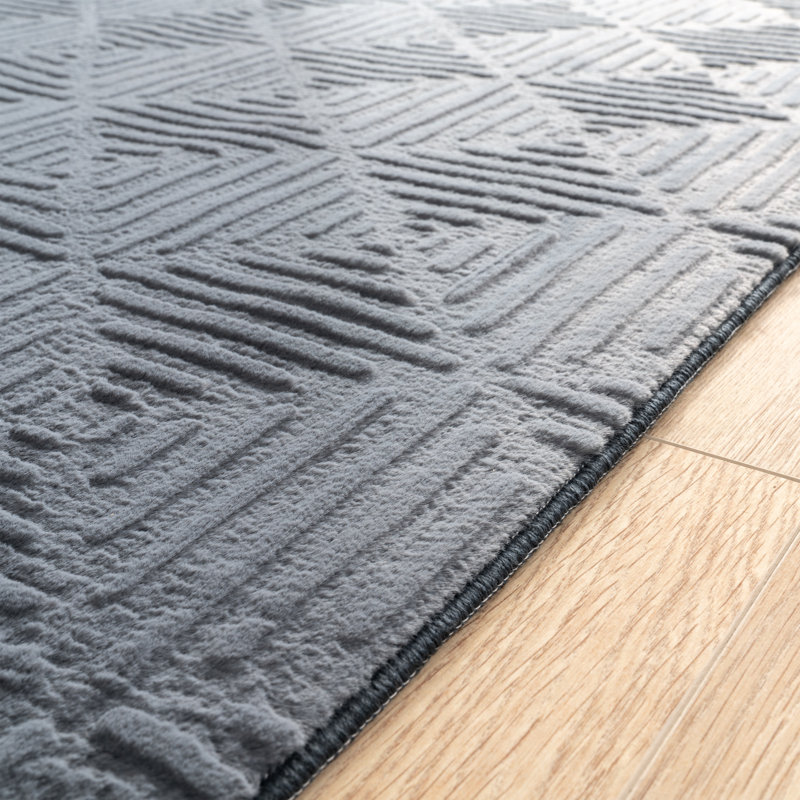 Latanza Geometric Rug, Rectangle 5'3" x 7'3"