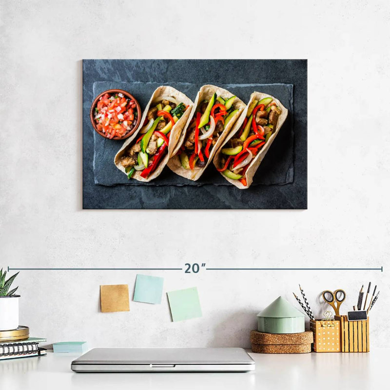 Yarlin Tacos De Cerdo, 8" H x 12" W