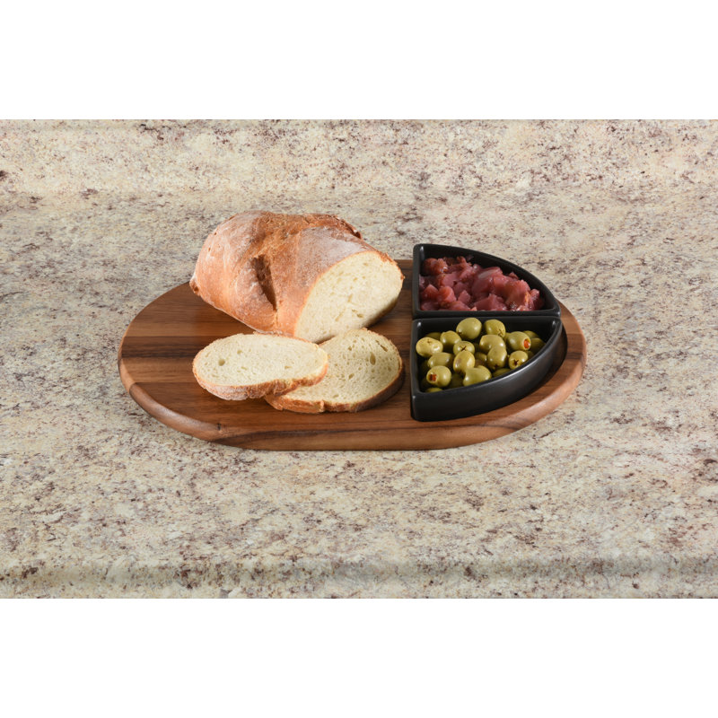 Planche de charcuterie en bois d'acacia avec 2 plats en céramique