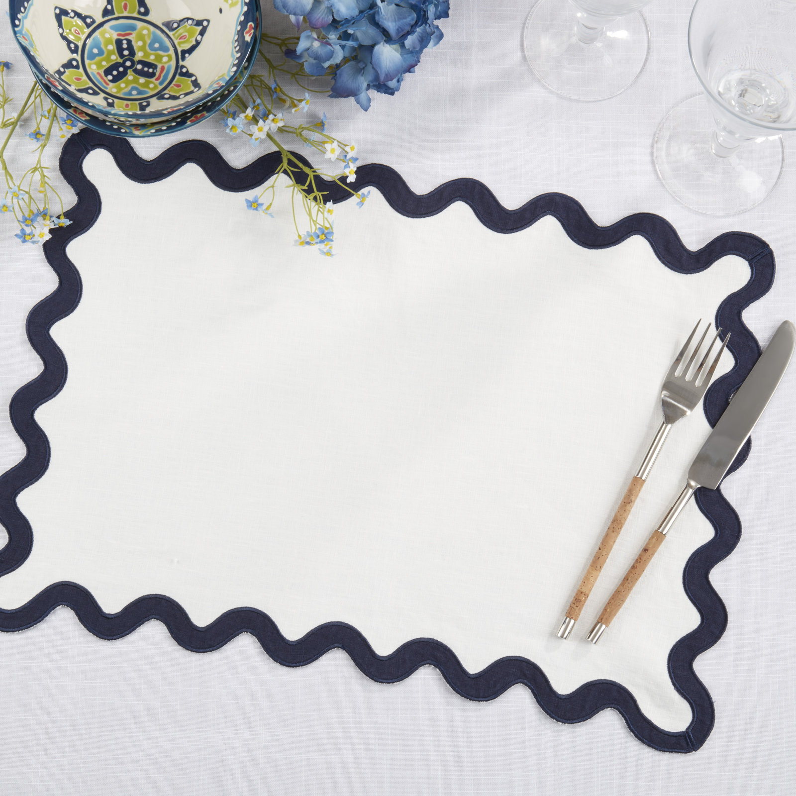 100% Linen Scalloped Placemat, Blue