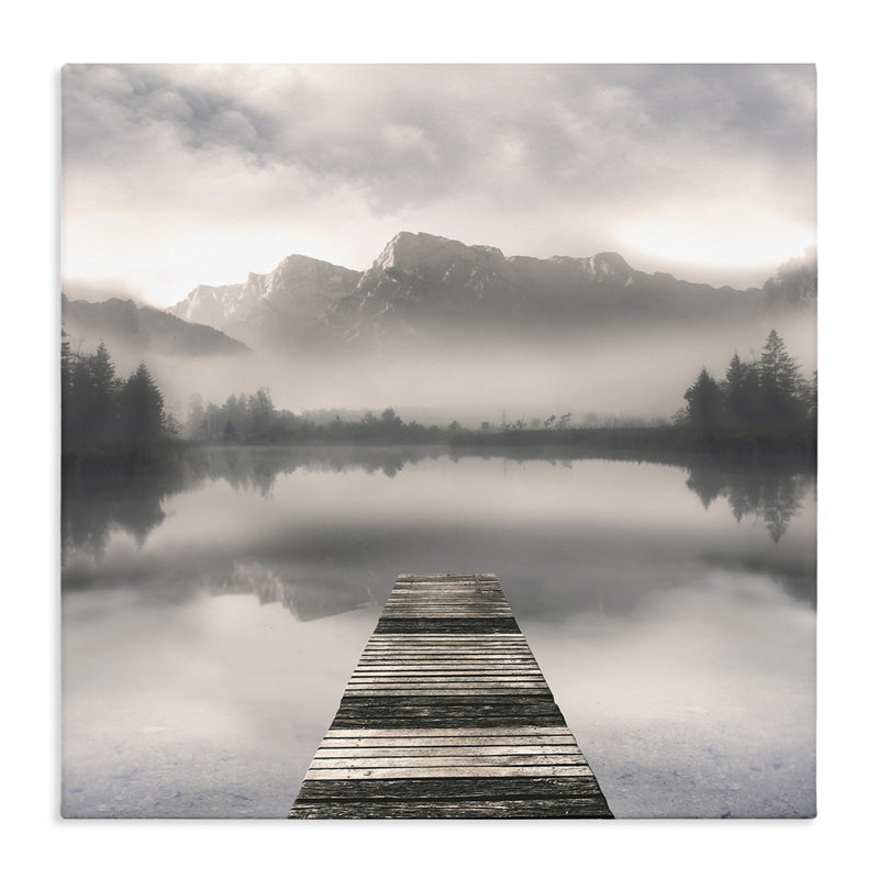 «Calm Reflective Waters & Mountains», conception par Irene Weisz, H 24 po x l 24 po