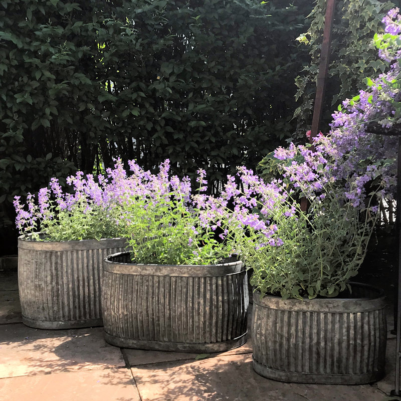 Nina Handmade Metal Pot Planter, Matte Gray