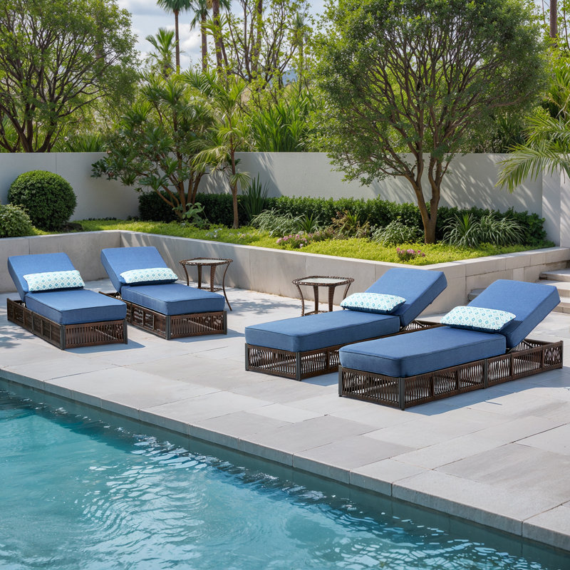 Ensemble de 4 chaises de patio réglables en osier avec table d'appoint Clybourn, null