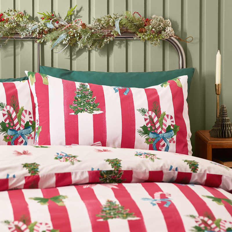 Christmas Stripe Reversible Duvet Cover Set Red, Super King Duvet Cover + 2 Standard Pillowcases