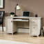 Bureau d'ordinateur gris Coastal