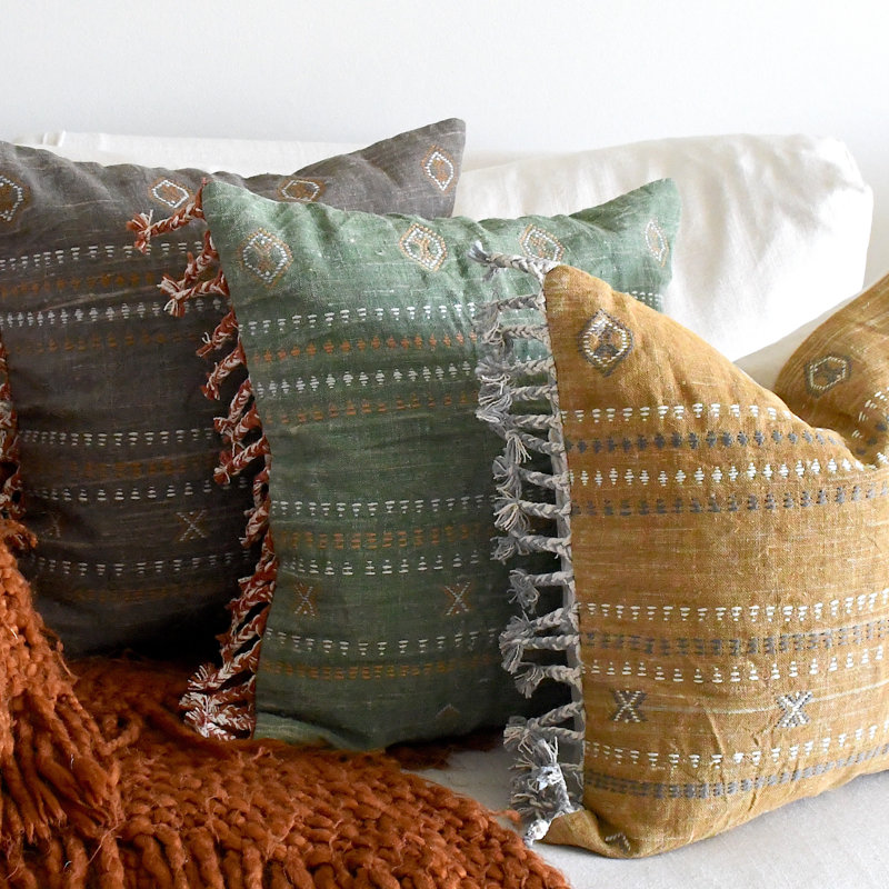 Housse de coussin bohème en coton vert tissé à la main brodée à la main, Vert