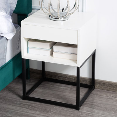 Table de chevet 15,91 po