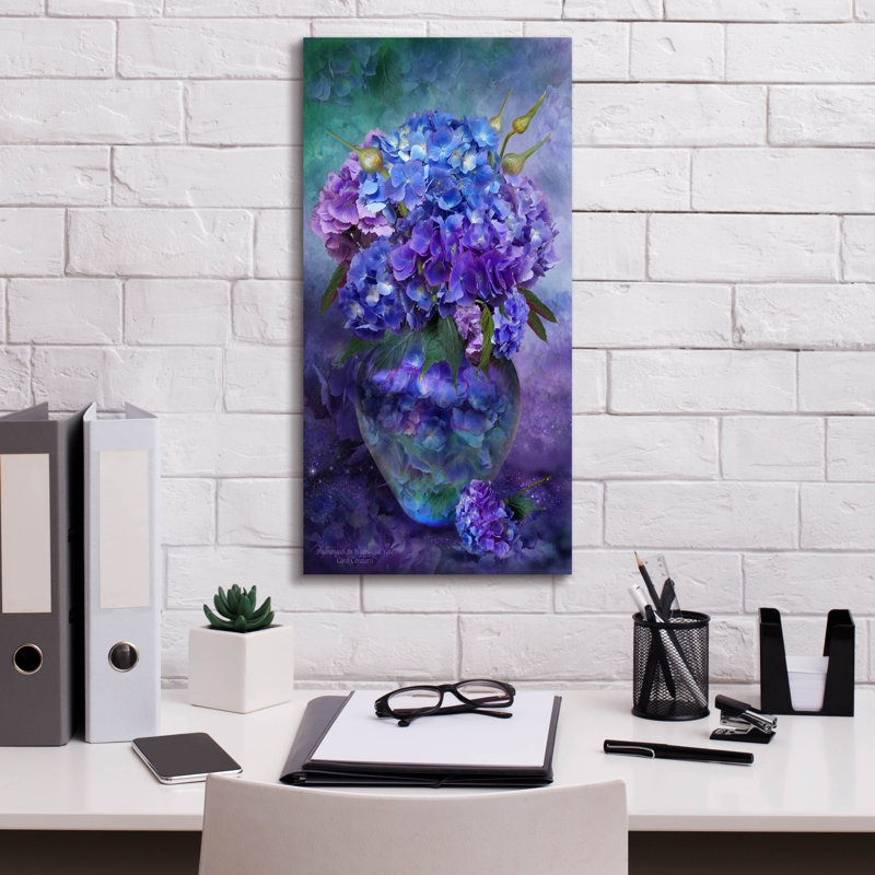 Toile épique «Hydrangea Bouquet» par Carol Cavalaris, H 24 po x l 12 po x P 0,75 po