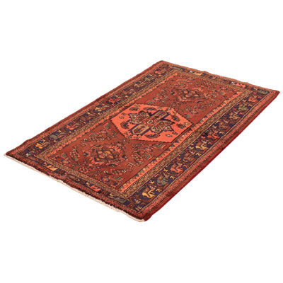 Tapis rouge foncé Danuel 4 pi 5 po x 7 pi 0 po