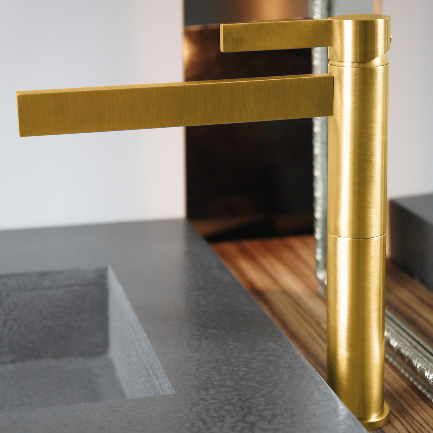 Sorrento Single-handle Bathroom Faucet, Brushed Gold