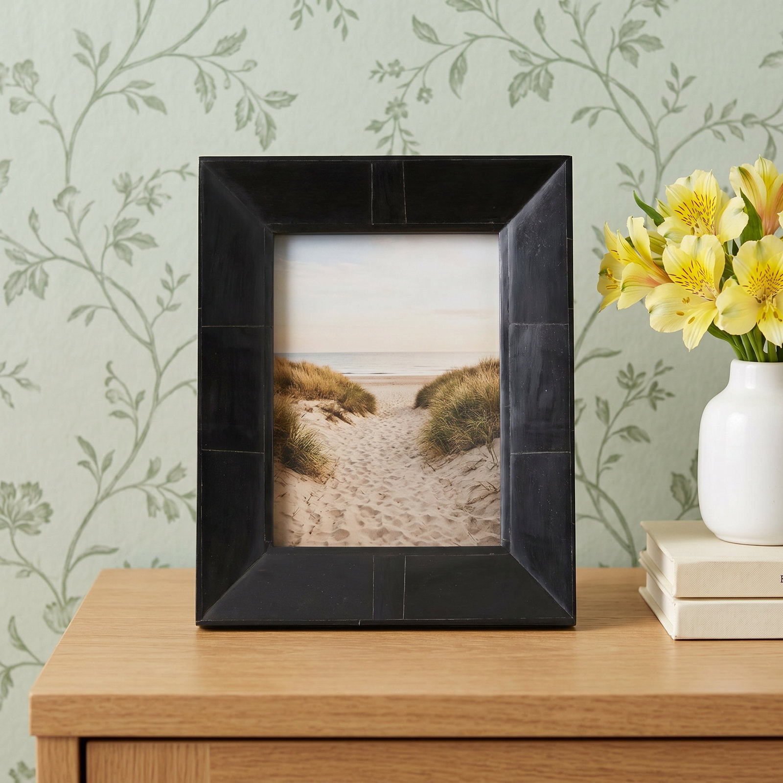 Ayrton Black Matte Picture Frame, 5" x 7"