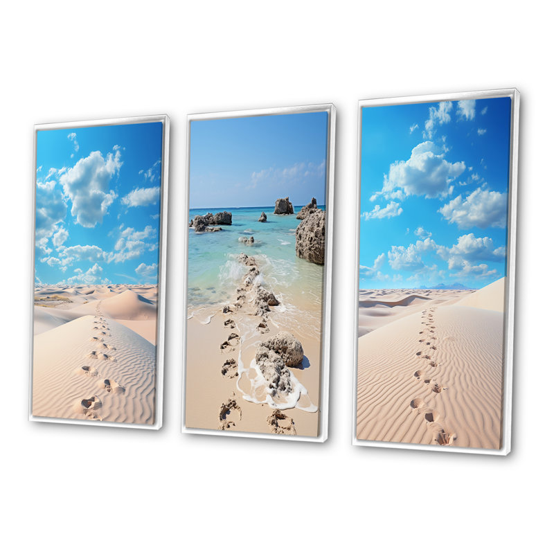 «Beach Photo Footprints In», 3 pièces sur toile, Cadre blanc, H 40 po x l 60 po
