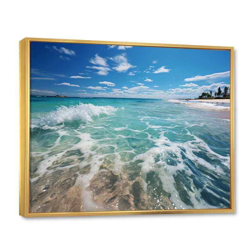 Amalja Beach Sandy Paradise III - impression, Cadre flottant doré, 24" H x 32" W