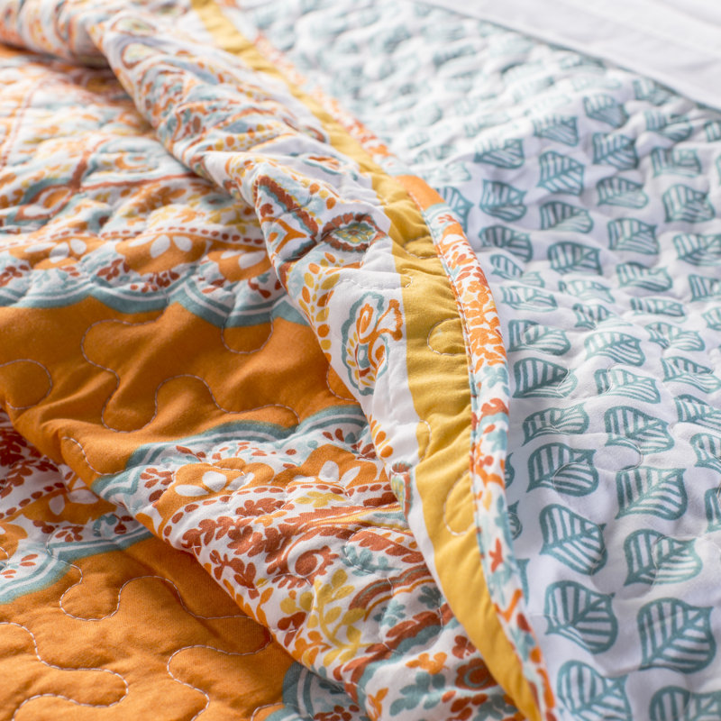 Harley Microfiber Reversible 5 Piece Quilt Set, King Quilt + 2 King Shams + 2 Throw Pillows, Tangerine
