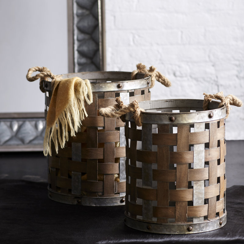 Ensemble de paniers en métal