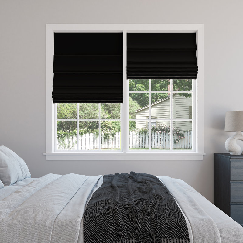 Rideau romain 100% occultant en velours Sun Zero, L 33 po x L 64 po, Noir, noir, noir, noir