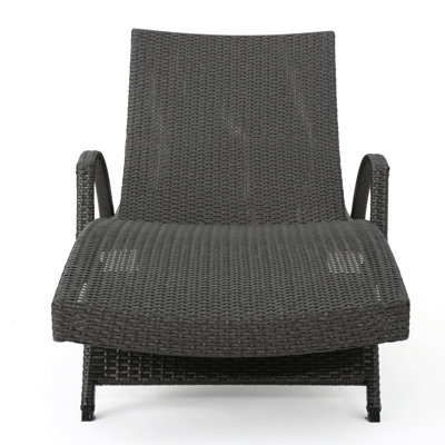 Salem Pe Wicker Chaise Lounge With Arm