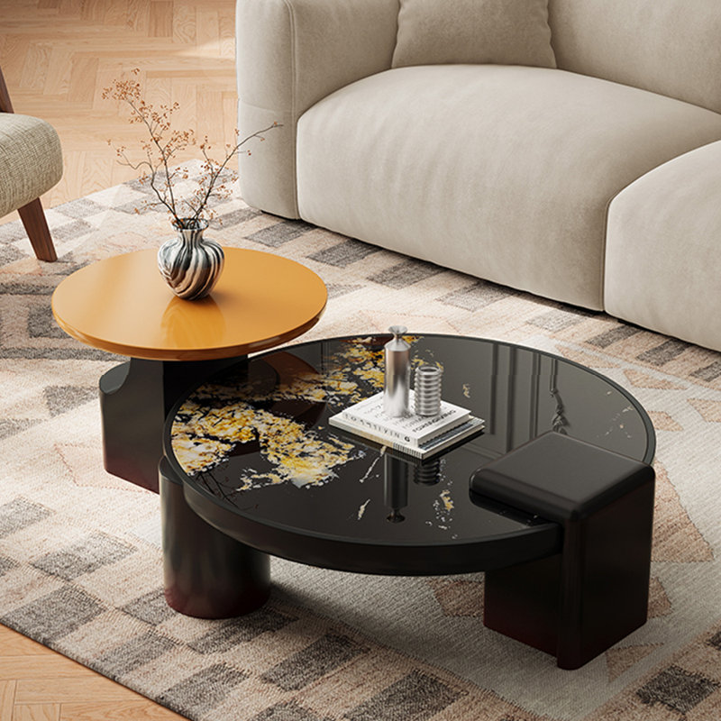 Table basse ronde de style médiéval