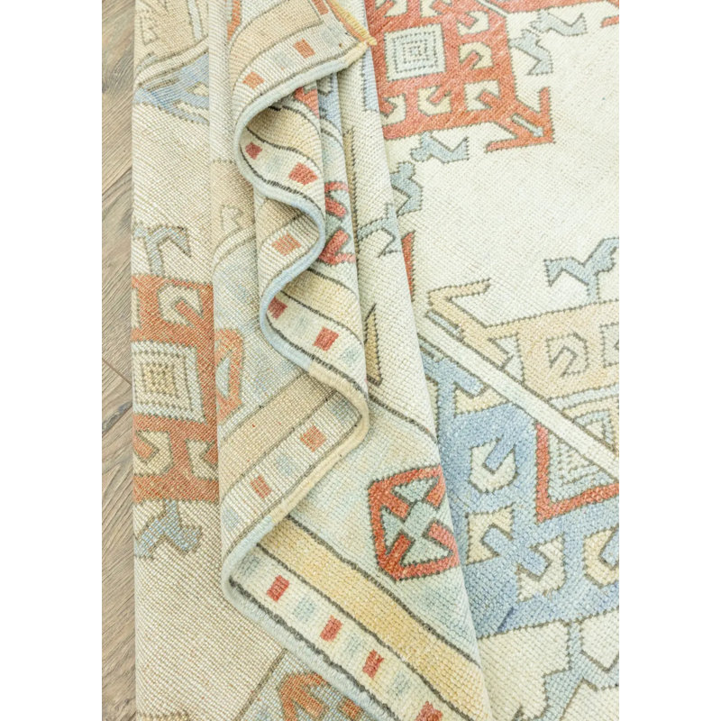 Vintage One-of-a-Kind 6'3" X 7'8" 1990s Wool Area Rug Cream