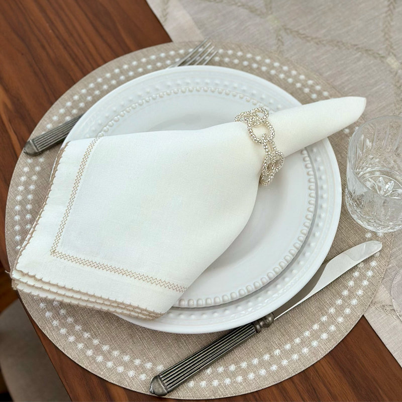 Pearls Vinyl Round Placemats, Beige/White