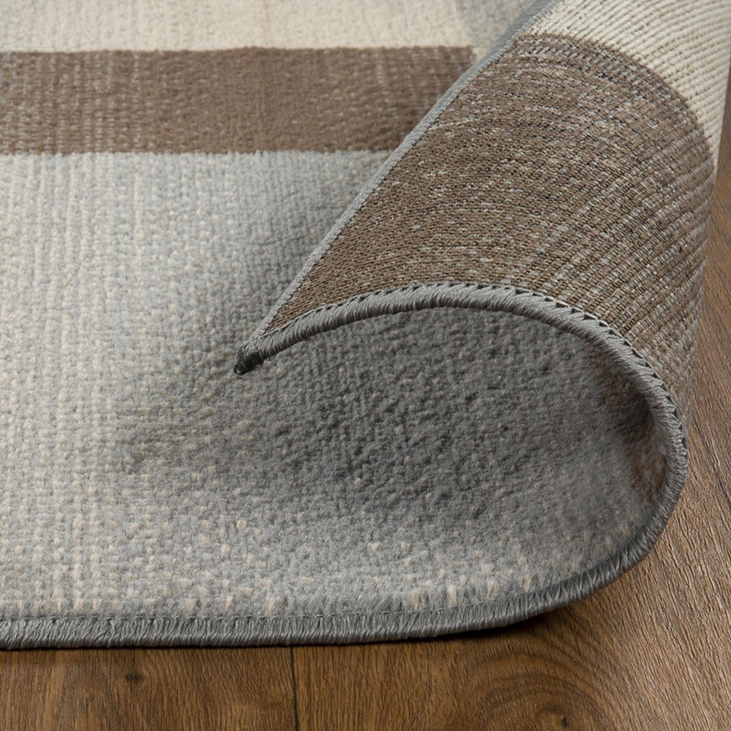 Quanetra 8' X 10' Gray Brown and Cream Patchwork Area Rug, Rectangle 4' x 6'