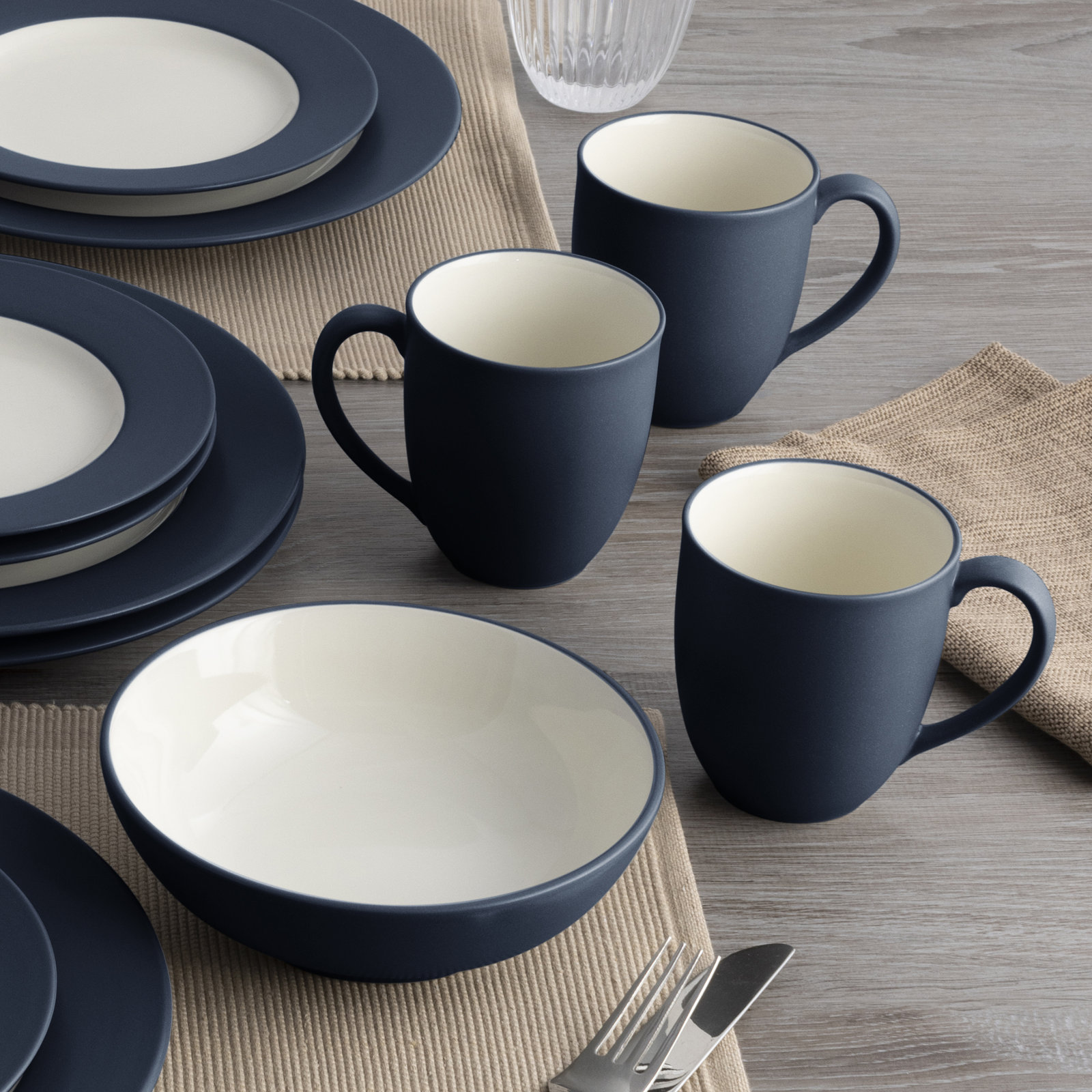 Noritake Colorwave 16-Piece Rim Dinnerware Set, Service for 4, Navy