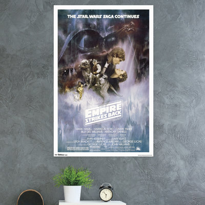 Guerres étoile-saga continue l’impression sur papier