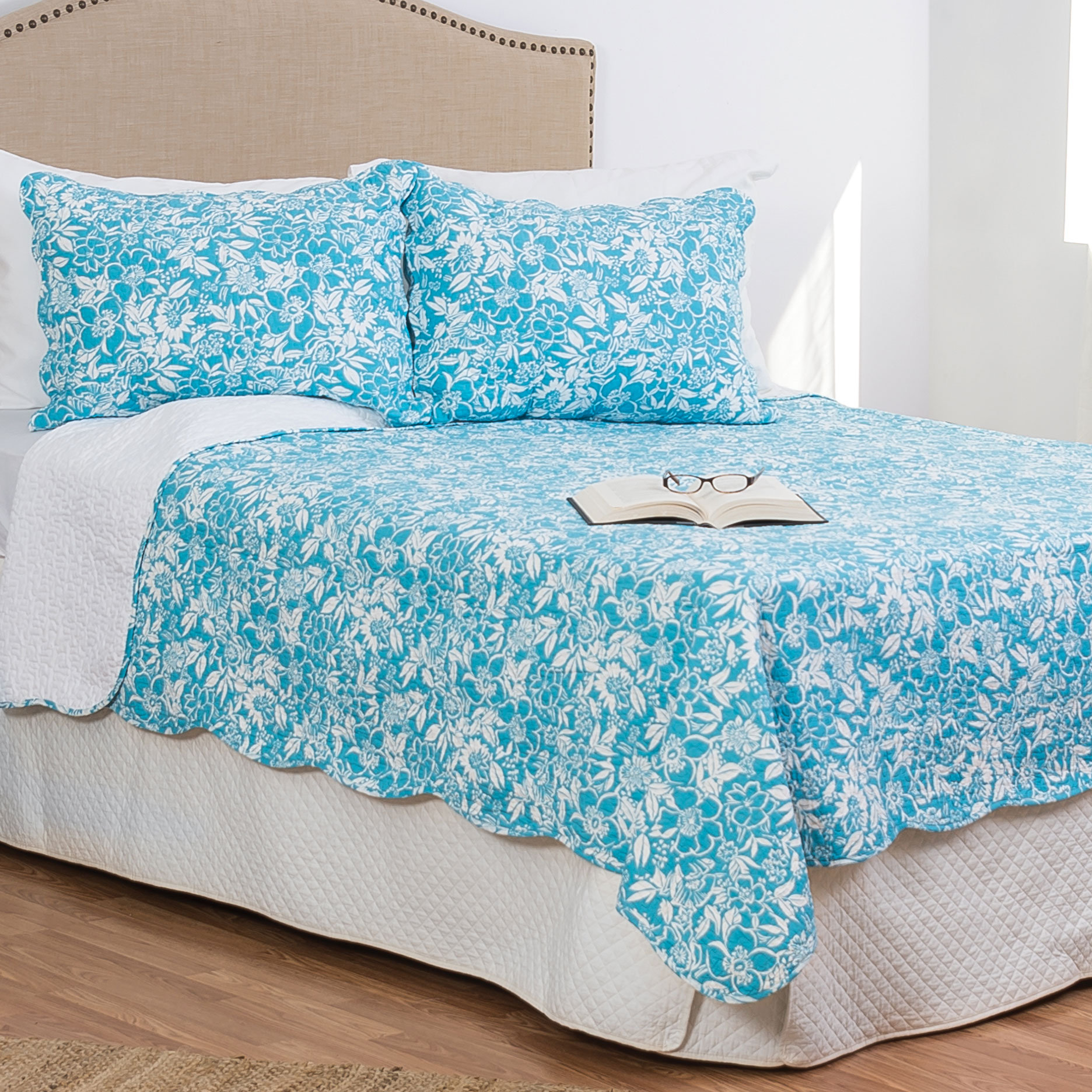 Golden Breeze CP1911023CL Quilt