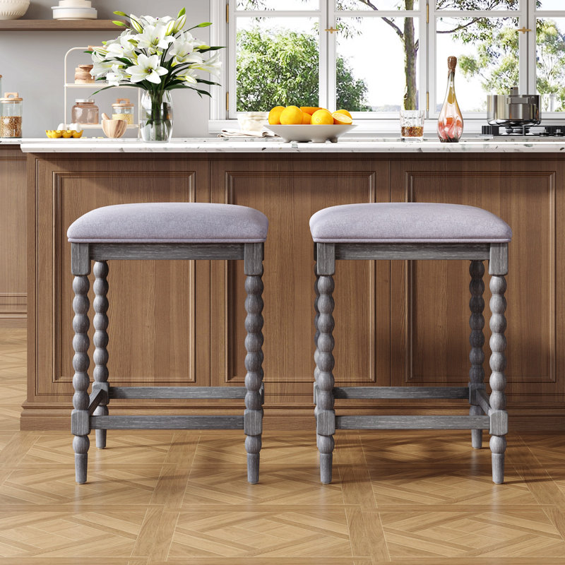 Ensemble de 2 tabourets de comptoir de 26 po avec siège rembourré, structure en bois d'acacia massif, assise rembourrée de mousse, conception aérée pour îlot de cuisine et bar, gris