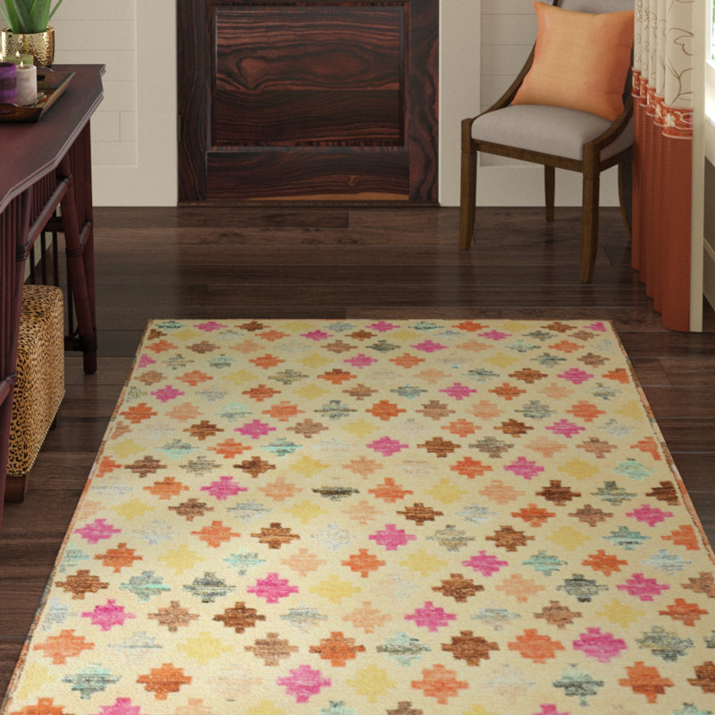 Tapis de surface beige en laine touffeté à la main Hoss