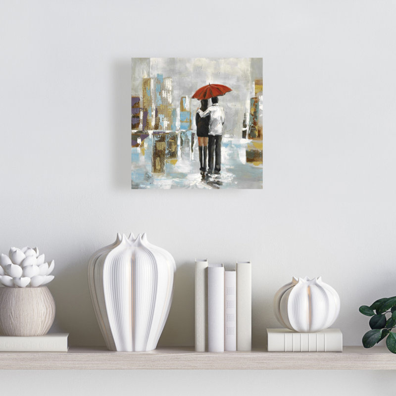 Couple marchant sous un parasol | Décoration de chambre bleue