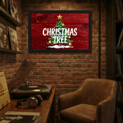 Arbre de Noël sur fond de bois rouge