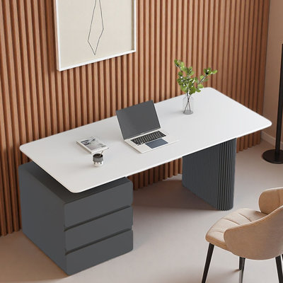 Chilliwack Desk